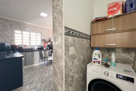 Casa de condomínio à venda com 290m², 3 quartos e 4 vagas Casa de condomínio à venda com 290m², 3 quartos e 4 vagasÁrea de Serviço