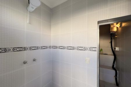 Casa de condomínio à venda com 290m², 3 quartos e 4 vagas Casa de condomínio à venda com 290m², 3 quartos e 4 vagasSauna