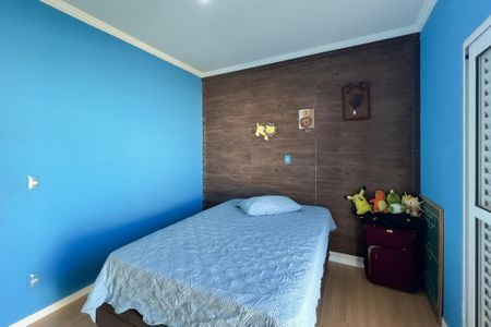 Casa de condomínio à venda com 290m², 3 quartos e 4 vagas Casa de condomínio à venda com 290m², 3 quartos e 4 vagasQuarto 1