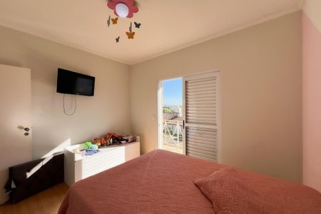 Casa de condomínio à venda com 290m², 3 quartos e 4 vagas Casa de condomínio à venda com 290m², 3 quartos e 4 vagasQuarto 2