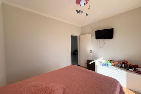 Casa de condomínio à venda com 290m², 3 quartos e 4 vagas Casa de condomínio à venda com 290m², 3 quartos e 4 vagasQuarto 2