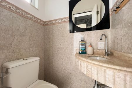 Casa de condomínio à venda com 290m², 3 quartos e 4 vagas Casa de condomínio à venda com 290m², 3 quartos e 4 vagasLavabo