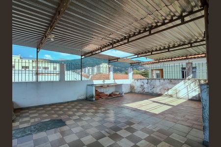 Casa para alugar com 424m², 5 quartos e 2 vagasTerraço