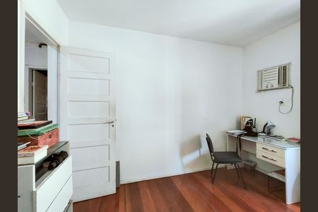Casa para alugar com 424m², 5 quartos e 2 vagasQuarto 2