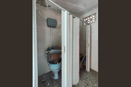 Casa para alugar com 424m², 5 quartos e 2 vagasBanheiro de serviço