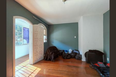 Casa para alugar com 424m², 5 quartos e 2 vagasQuarto 1