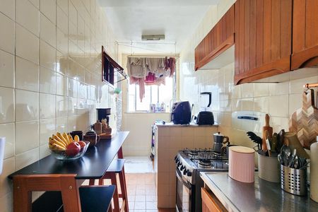 Apartamento à venda com 54m², 2 quartos e 1 vaga Apartamento à venda com 54m², 2 quartos e 1 vagaCozinha