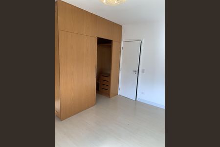 Apartamento à venda com 185m², 3 quartos e 3 vagasQuarto 