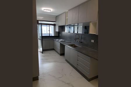 Apartamento à venda com 185m², 3 quartos e 3 vagasCozinha