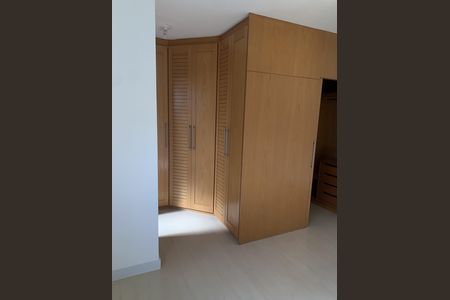 Apartamento à venda com 185m², 3 quartos e 3 vagasQuarto 