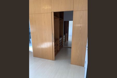 Apartamento à venda com 185m², 3 quartos e 3 vagasQuarto