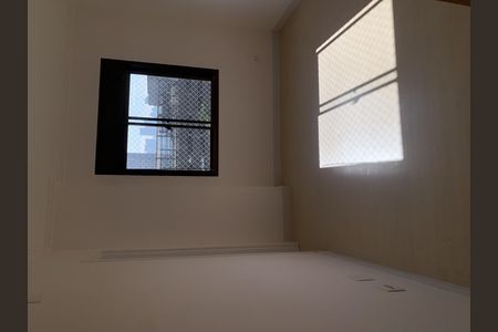 Apartamento à venda com 185m², 3 quartos e 3 vagasQuarto