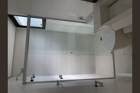 Apartamento à venda com 185m², 3 quartos e 3 vagasBanheiro 1