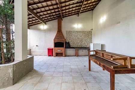 Apartamento à venda com 115m², 3 quartos e 2 vagas Apartamento à venda com 115m², 3 quartos e 2 vagasÁrea comum - Churrasqueira
