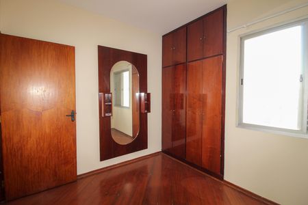 Apartamento à venda com 115m², 3 quartos e 2 vagas Apartamento à venda com 115m², 3 quartos e 2 vagasQuarto 1