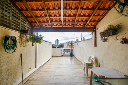 Apartamento à venda com 114m², 2 quartos e 2 vagasCobertura