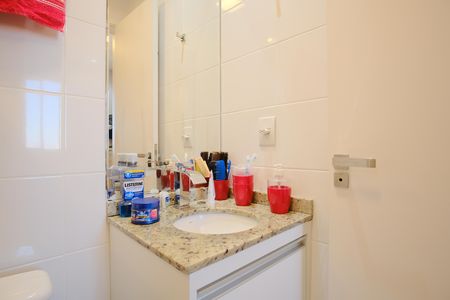 Banheiro da Suíte de apartamento à venda com 3 quartos, 67m² em Vila Carrão, São Paulo