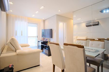 Sala de apartamento à venda com 3 quartos, 67m² em Vila Carrão, São Paulo