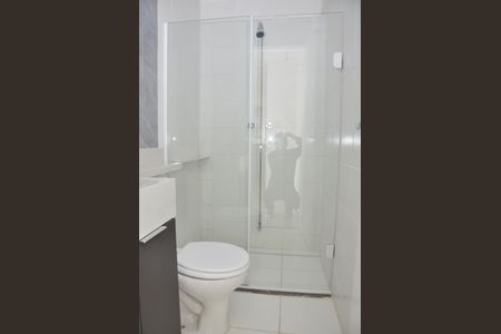 Apartamento à venda com 41m², 2 quartos e sem vaga Apartamento à venda com 41m², 2 quartos e sem vagaDetalhe - Banheiro Social