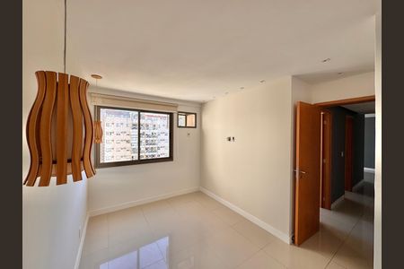 Apartamento à venda com 83m², 3 quartos e 1 vaga Apartamento à venda com 83m², 3 quartos e 1 vagaSuite