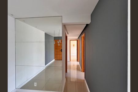 Apartamento à venda com 83m², 3 quartos e 1 vaga Apartamento à venda com 83m², 3 quartos e 1 vagaCorredor