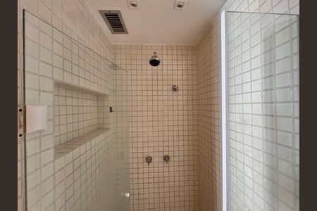 Apartamento à venda com 83m², 3 quartos e 1 vaga Apartamento à venda com 83m², 3 quartos e 1 vagaSuite - Banheiro