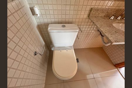 Apartamento à venda com 83m², 3 quartos e 1 vaga Apartamento à venda com 83m², 3 quartos e 1 vagaSuite - Banheiro