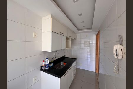 Apartamento à venda com 83m², 3 quartos e 1 vaga Apartamento à venda com 83m², 3 quartos e 1 vagaCozinha e Área de Serviço