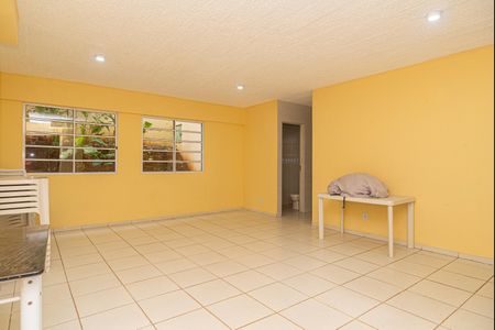 Apartamento à venda com 37m², 1 quarto e sem vaga Apartamento à venda com 37m², 1 quarto e sem vagaÁrea comum - Salão de festas