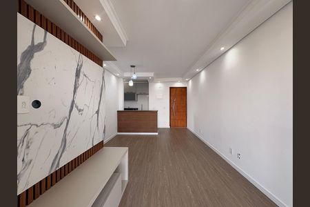 Apartamento para alugar com 75m², 3 quartos e 1 vagaSala