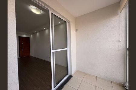Apartamento para alugar com 75m², 3 quartos e 1 vagaSacada