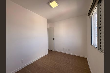Apartamento para alugar com 75m², 3 quartos e 1 vagaQuarto 2