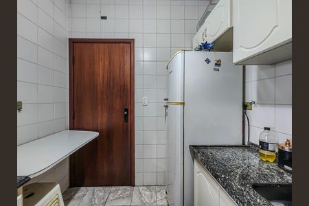 Apartamento para alugar com 81m², 2 quartos e 1 vaga Apartamento para alugar com 81m², 2 quartos e 1 vagaCozinha