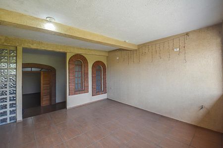 Casa para alugar com 320m², 5 quartos e 2 vagas Casa para alugar com 320m², 5 quartos e 2 vagasSacada
