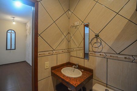 Casa para alugar com 320m², 5 quartos e 2 vagas Casa para alugar com 320m², 5 quartos e 2 vagasBanheiro da Suíte