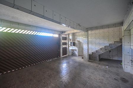 Casa para alugar com 320m², 5 quartos e 2 vagas Casa para alugar com 320m², 5 quartos e 2 vagasGaragem