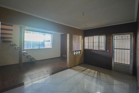 Casa para alugar com 320m², 5 quartos e 2 vagas Casa para alugar com 320m², 5 quartos e 2 vagasSala