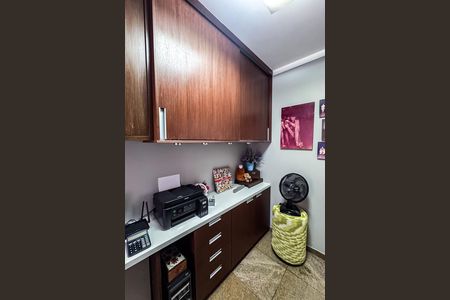 Apartamento para alugar com 240m², 3 quartos e 3 vagasEscritório