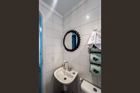 Apartamento para alugar com 240m², 3 quartos e 3 vagasBanheiro de serviço