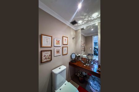 Apartamento para alugar com 240m², 3 quartos e 3 vagasLavabo