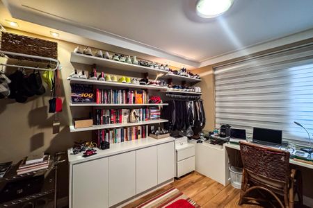 Apartamento para alugar com 240m², 3 quartos e 3 vagasSuíte 3