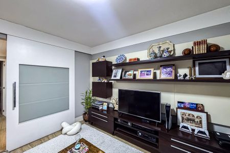 Apartamento para alugar com 240m², 3 quartos e 3 vagasSala
