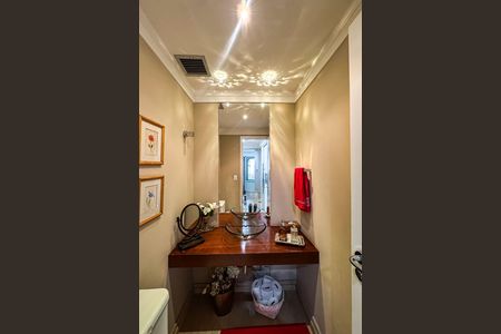 Apartamento para alugar com 240m², 3 quartos e 3 vagasLavabo
