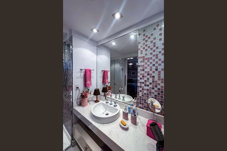 Apartamento para alugar com 240m², 3 quartos e 3 vagasBanheiro da Suíte 2