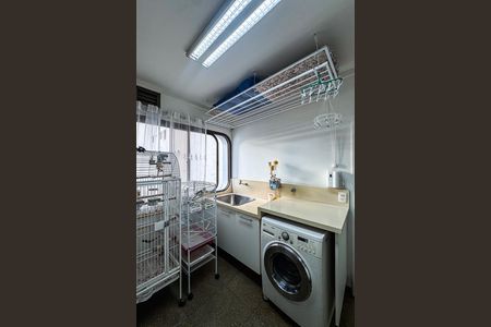 Apartamento para alugar com 240m², 3 quartos e 3 vagasÁrea de Serviço