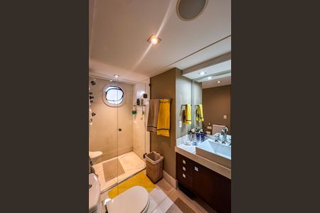 Apartamento para alugar com 240m², 3 quartos e 3 vagasBanheiro da Suíte 1