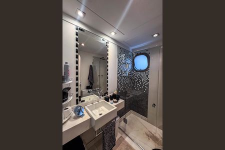 Apartamento para alugar com 240m², 3 quartos e 3 vagasBanheiro da Suíte 3