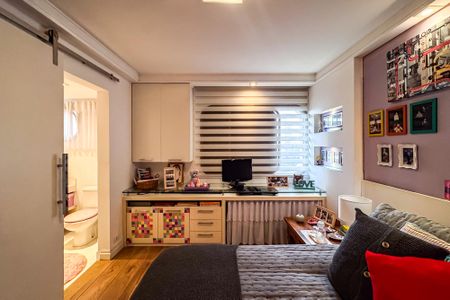 Apartamento para alugar com 240m², 3 quartos e 3 vagasSuíte 2
