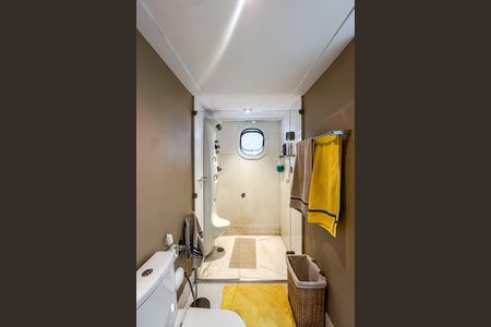 Apartamento para alugar com 240m², 3 quartos e 3 vagasBanheiro da Suíte 1