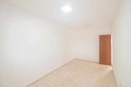 Casa à venda com 214m², 5 quartos e 4 vagas Casa à venda com 214m², 5 quartos e 4 vagasQuarto 1